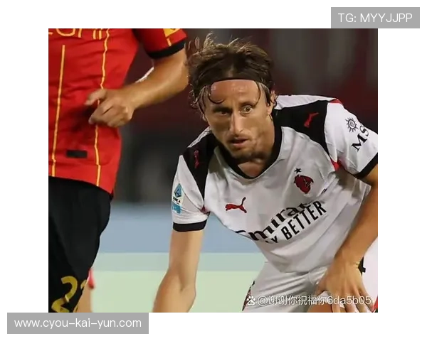 AC米兰反击纵深惊人,莱奥单刀冷静锁定胜局 AC米兰反击纵深惊人,莱奥单刀冷静锁定胜局