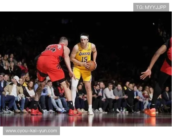 湖人外线精准助攻带来分差扩大